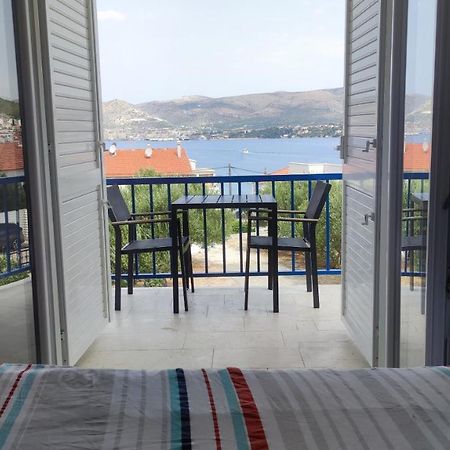 Studio Apartman Трогир Экстерьер фото