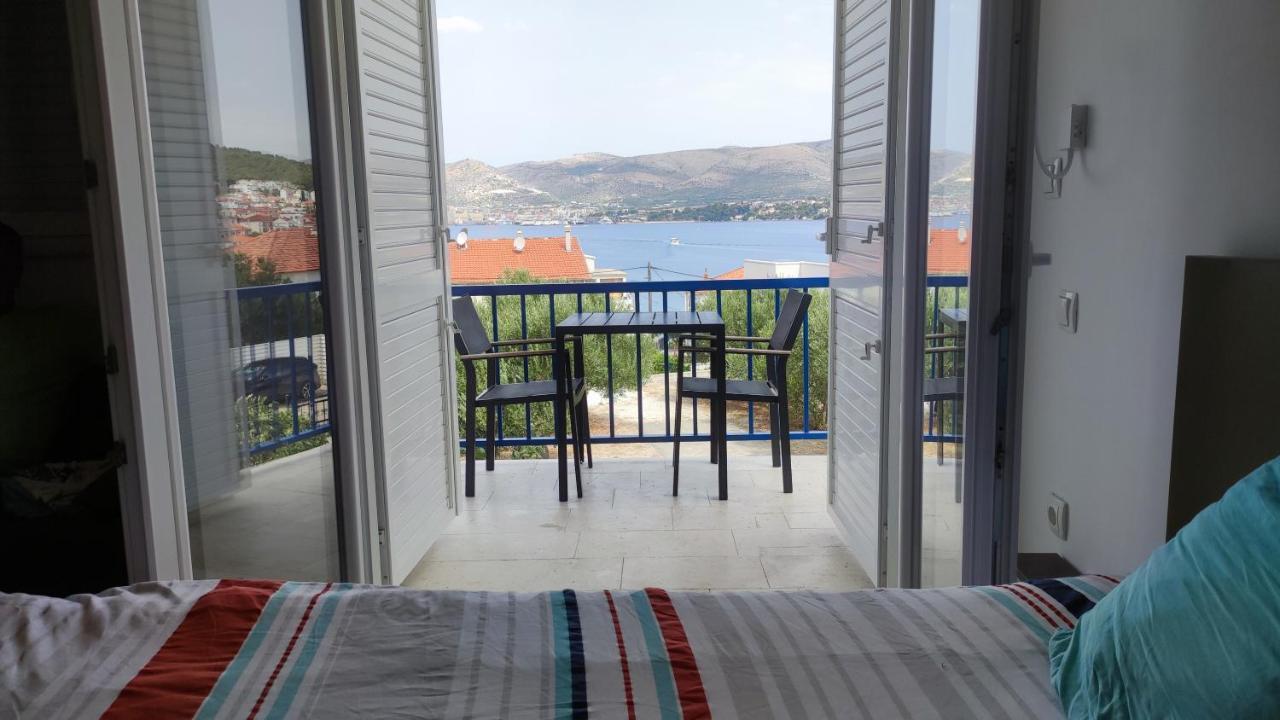 Studio Apartman Трогир Экстерьер фото